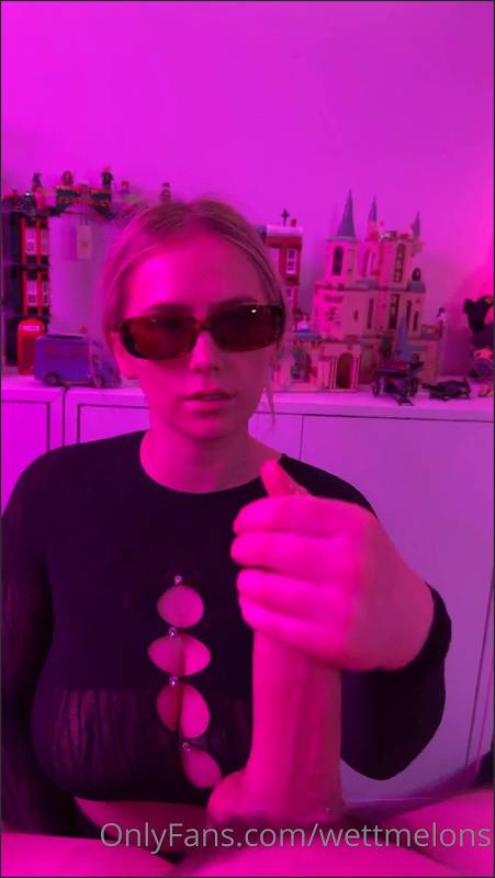 Wassermelonen-Lila-Licht-Handjob